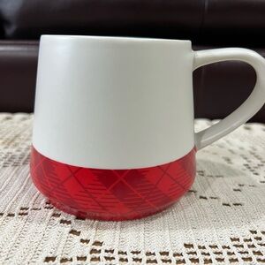 PEETS coffee mug. Unused condition holds 17oz.